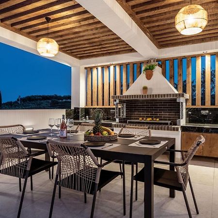 Villa Roselia - Luxury Escape With Magnificent Views, By Zantewize Лаганас Экстерьер фото